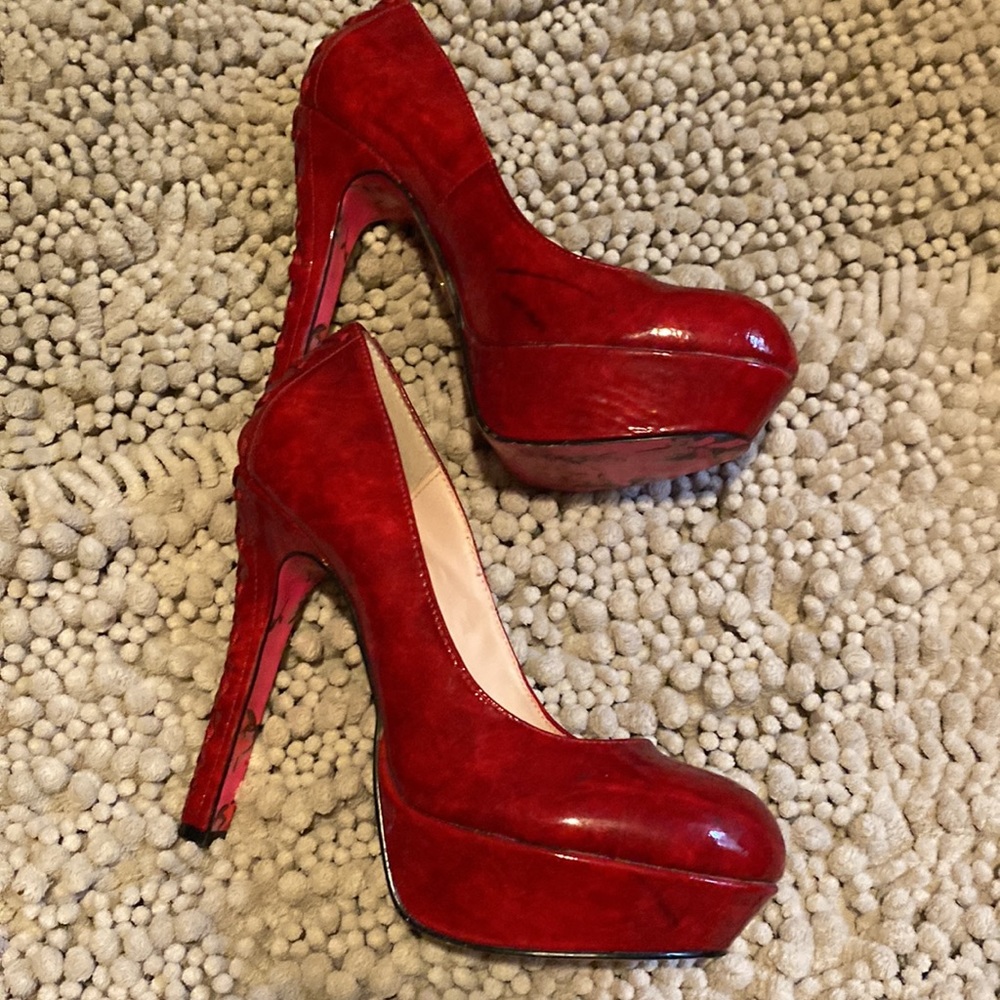 Betsy Johnson platform heel. Perfect condition